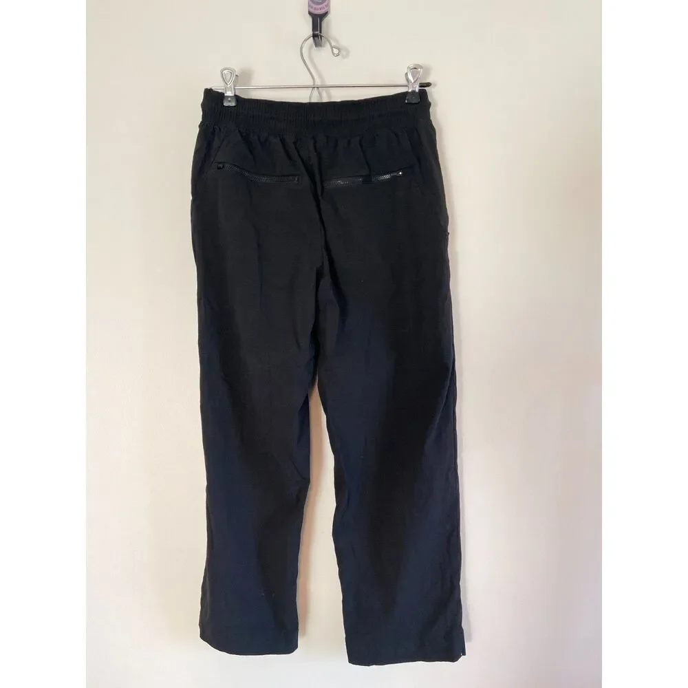 Athleta Trekkie Straight Crop Pant in BLACK Size 4